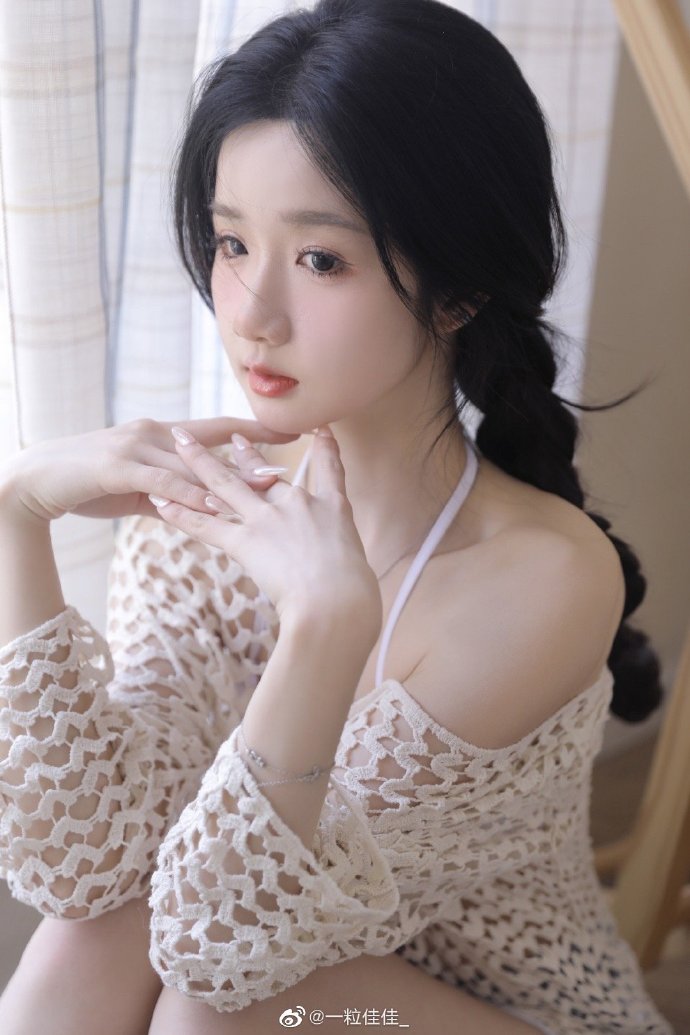 与凤行 封面
